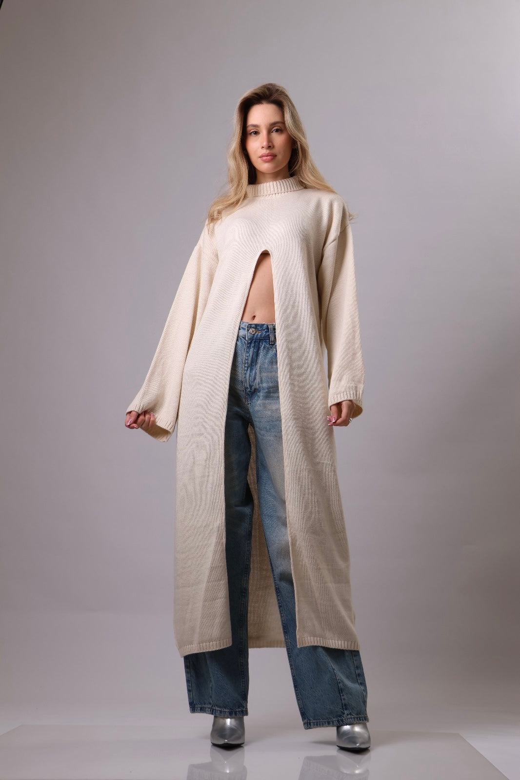 Vienna ٨ Cut-Out Top