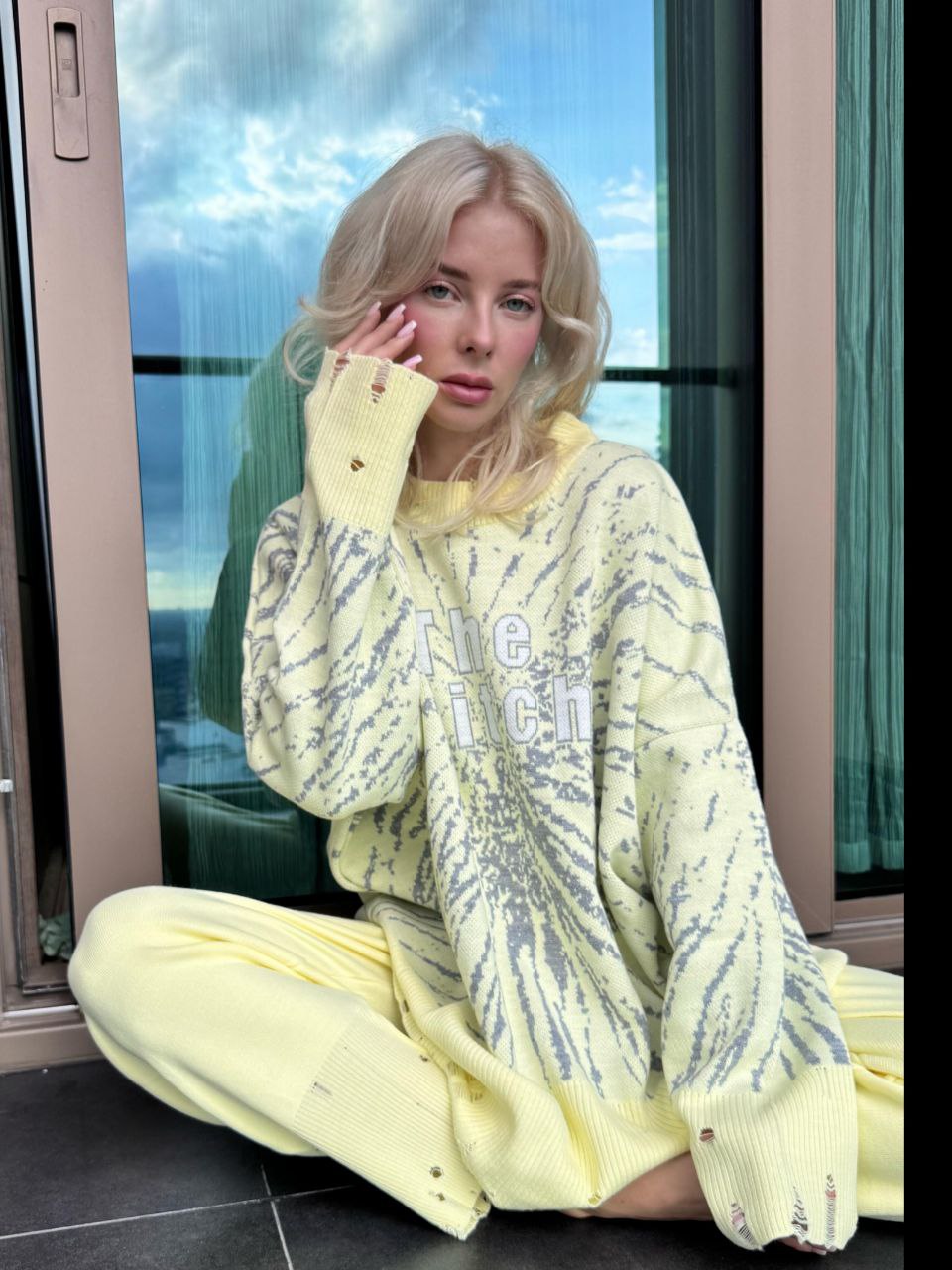 Aria Tracksuit "الساحرة"