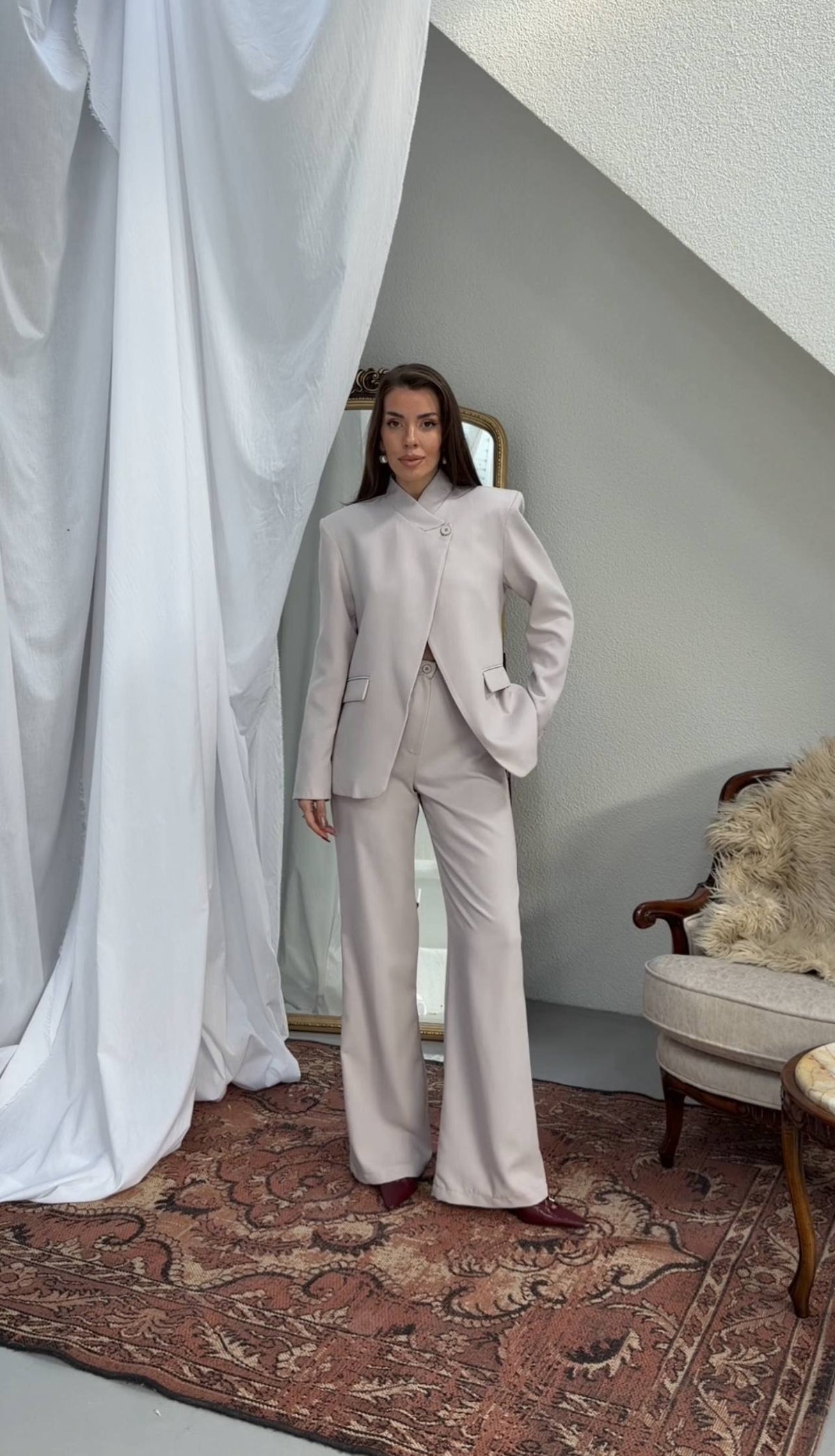 The Oyi Blazer Set