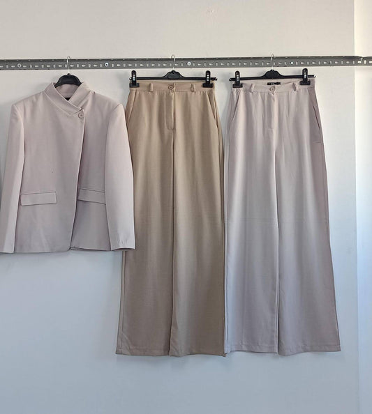 The Oyi Blazer Set
