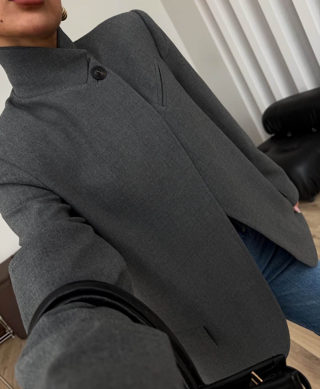 Oyi Asymmetrical Blazer