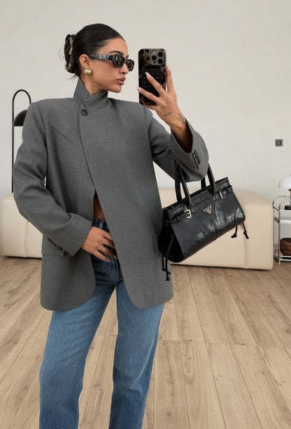 Oyi Asymmetrical Blazer